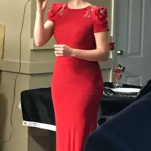 Tony Bowls size 6 evening gown